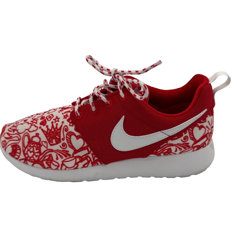 Nike Roshe One Print Valentines Day 677784-605 GS 7Y Casual Shoes Red Sneakers